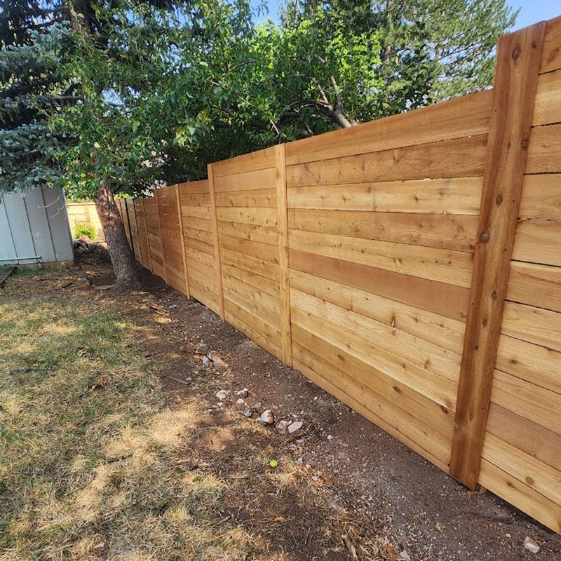 backyard horizontal wood fence