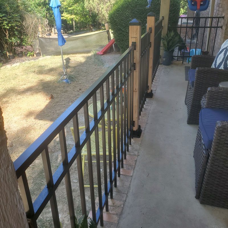 aluminum fence railing