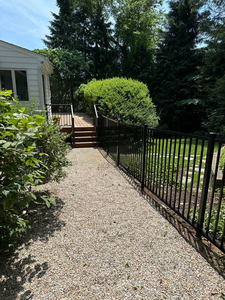 Another 100% satisfied customer! This time with a beautiful new aluminum fence in Old Greenwich to enclose a garden and protect the family’s dogs!