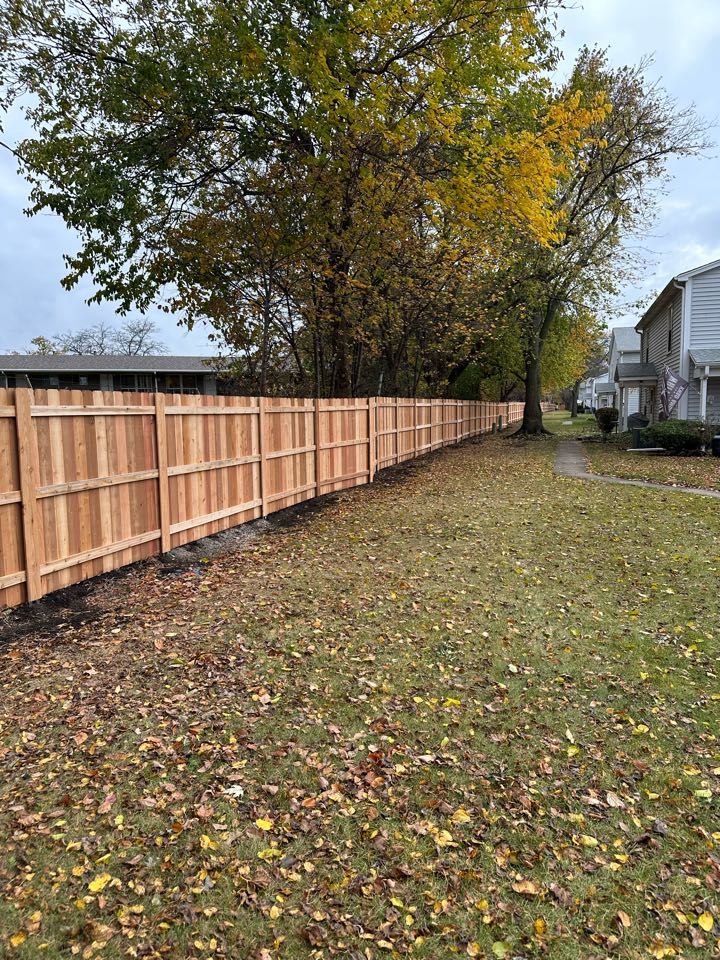 We worked with the HOA of a townhome subdivision on their new fence. We installed nearly 2,300 feet of 6’ tall western red cedar fence with metal postmaster posts. They have been trying to get this work done for 5 years and finally settled on using Top Rail Fence. The fence looks amazing and the HOA and tenants are very happy with the new fence. 