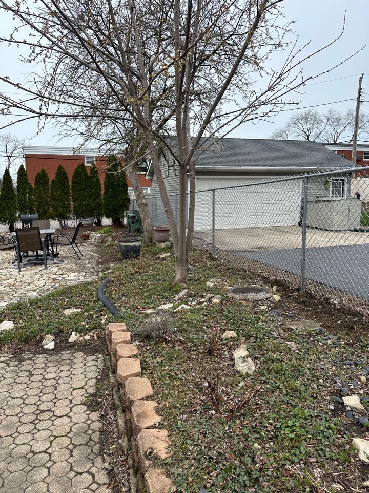 Installed 5’ tall chain link fence for a customer in Wheaton. 