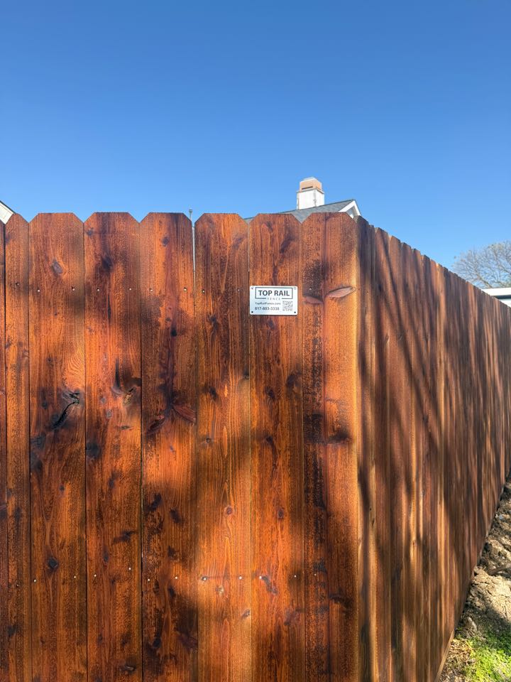 Top Rail fence just wrapped up a 6 foot tall cedar stained privacy fence in Grand Prairie, Texas. Check out these amazing results!