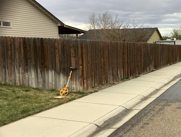 
I installed a new fence for a customer who wanted to upgrade from their old, weathered fence. We used steel posts, three rails, and 3/4" cedar pickets to create a beautiful and sturdy fence that will last for years. The customer was thrilled with the results and couldn't believe how much better their yard looked.