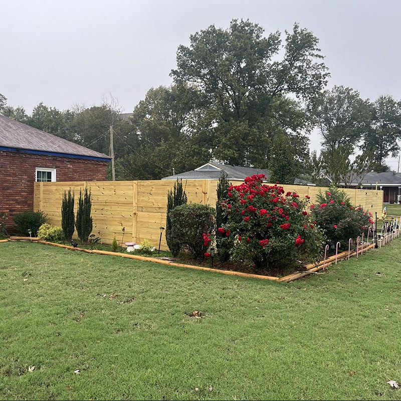 horizontal wood fence in memphis