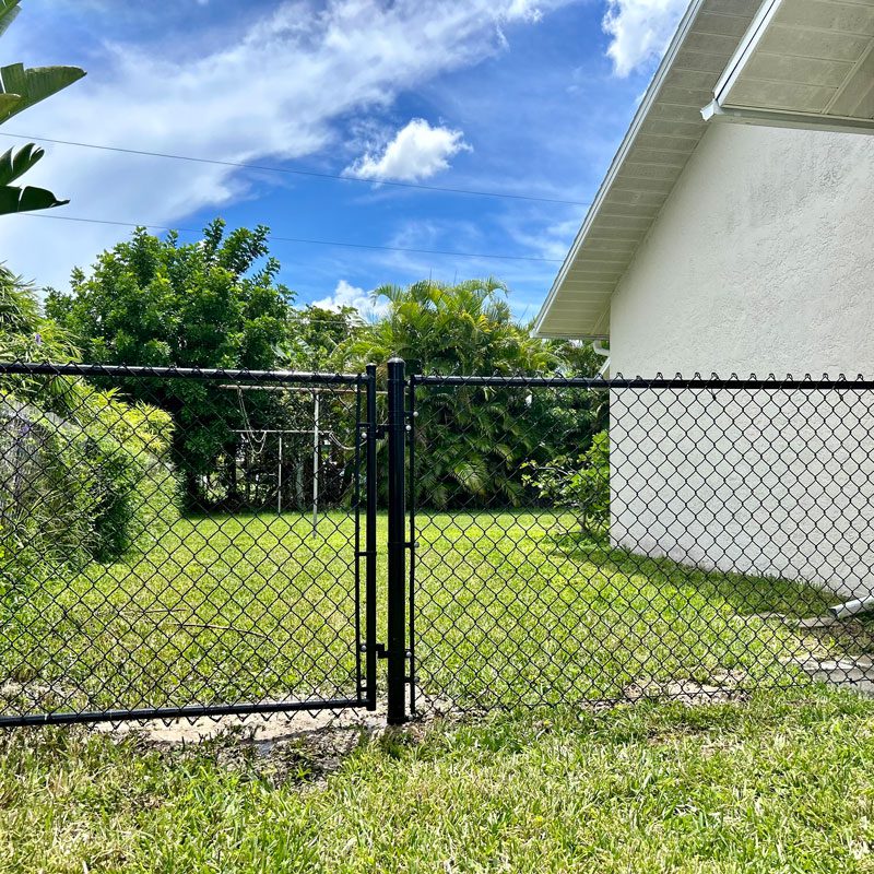 chain link black gate