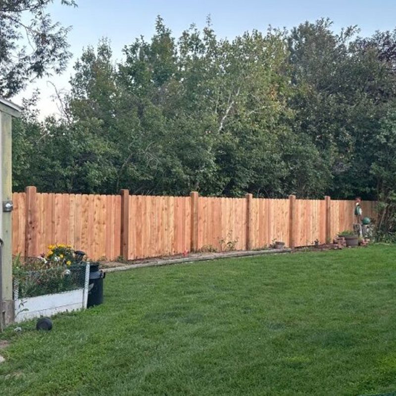 backyard wood stockade fence in fort collins