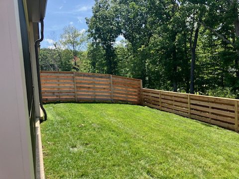 horizontal shadowbox cedar wide view