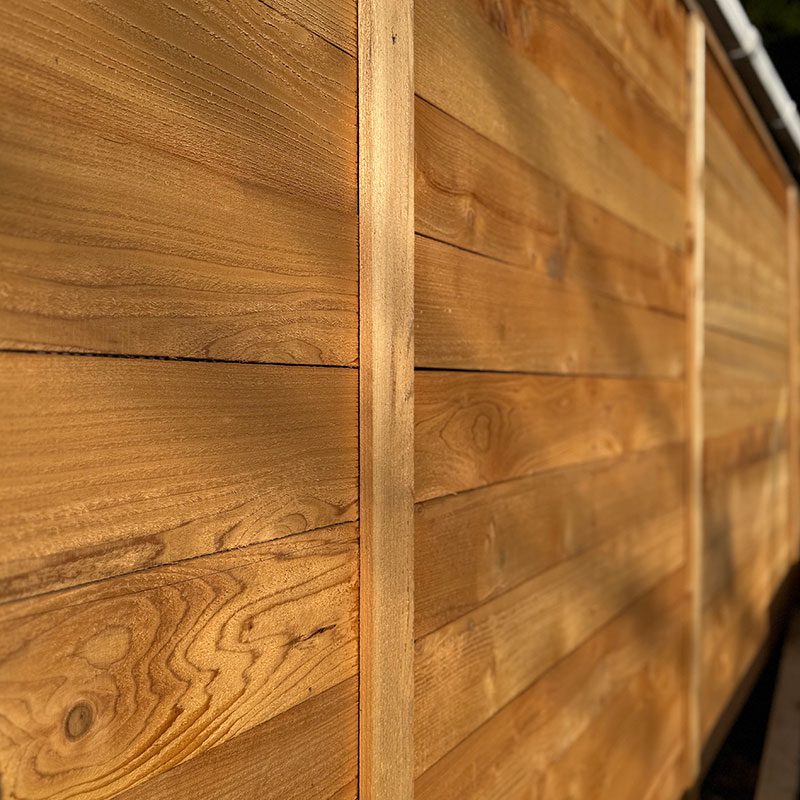 horizontal wood fence