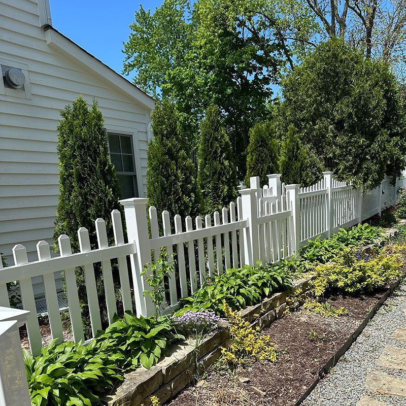 white vinyl picket fence naperville