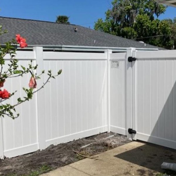 vinyl privacy fence with gate daytona beach