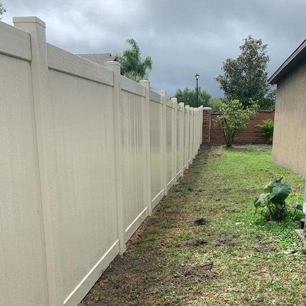 sanford 3 vinyl privacy fence