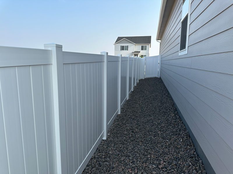 vinyl privacy fence in fort collins
